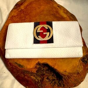 Large Gucci Ophidia wallet in white leather